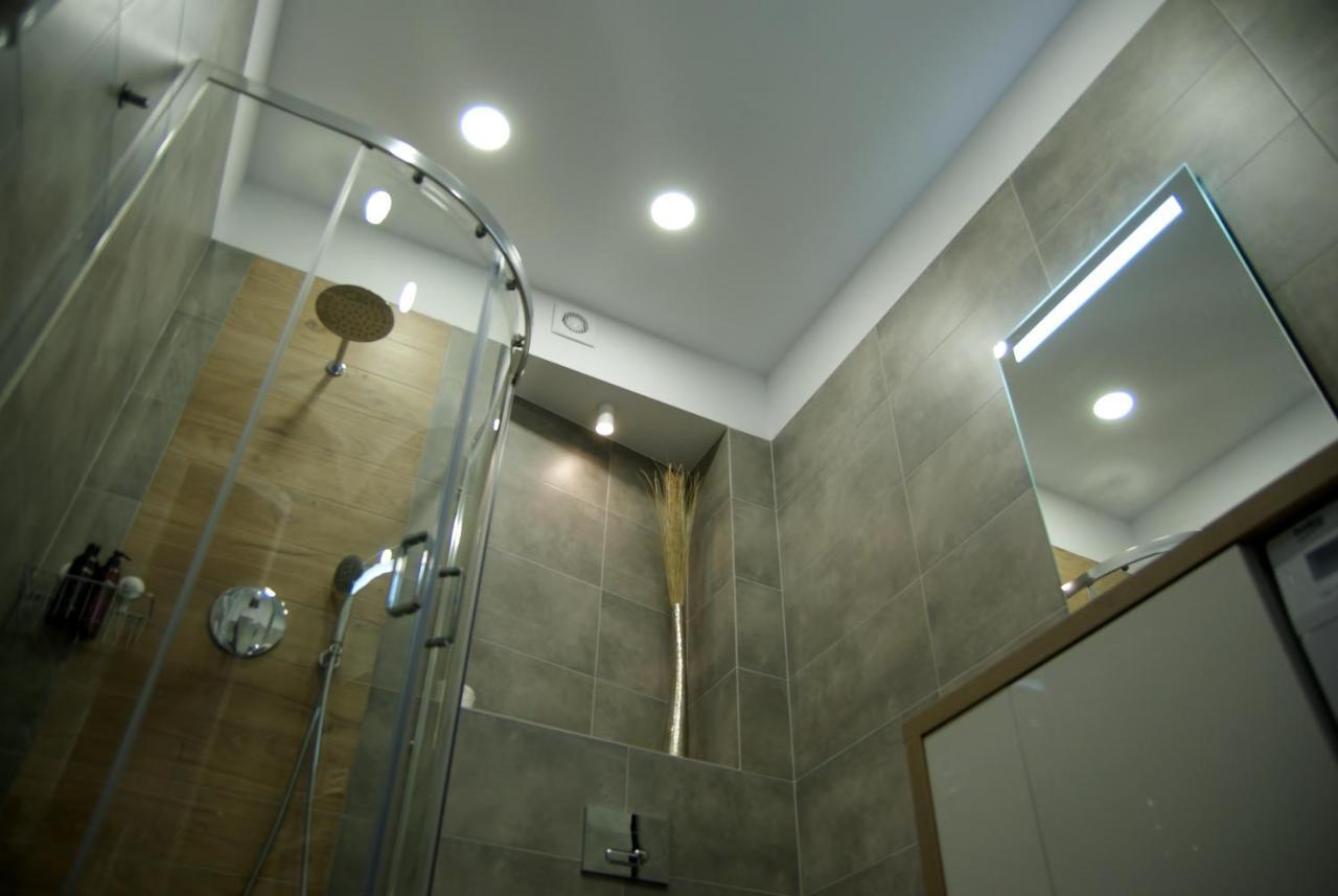 Charming Apartment In The City Centre, Lodz Extérieur photo