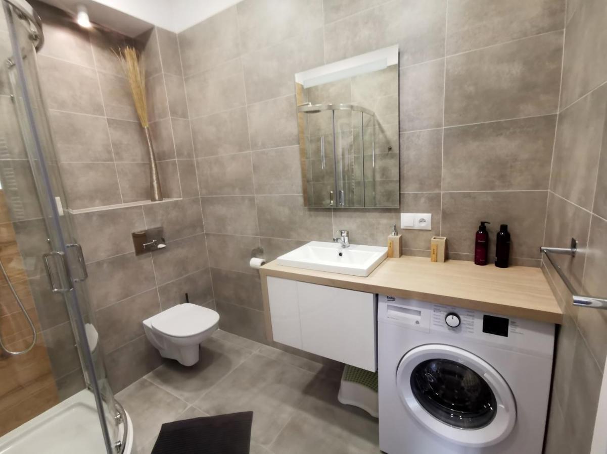 Charming Apartment In The City Centre, Lodz Extérieur photo